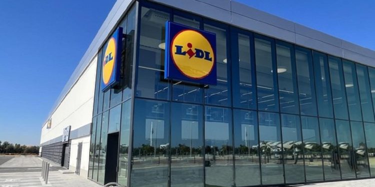 Lidl lucha contra la crisis del hielo