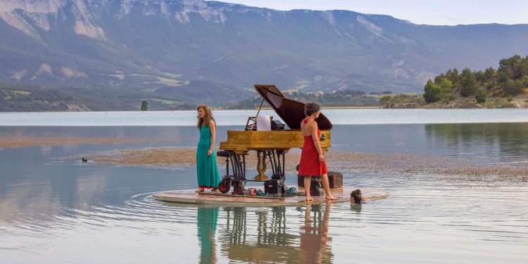 Santa Marina del Rey vibrará este fin de semana con su concierto de piano flotante