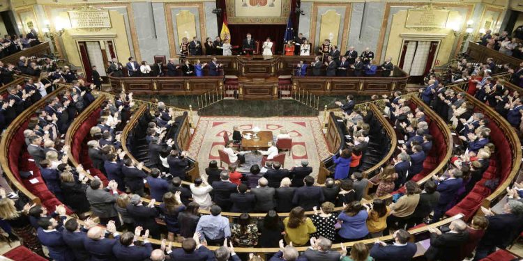 El Congreso aprueba subir el sueldo a los diputados