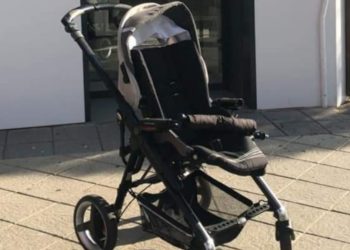 Aparece una silla de bebé vacía y sin dueño