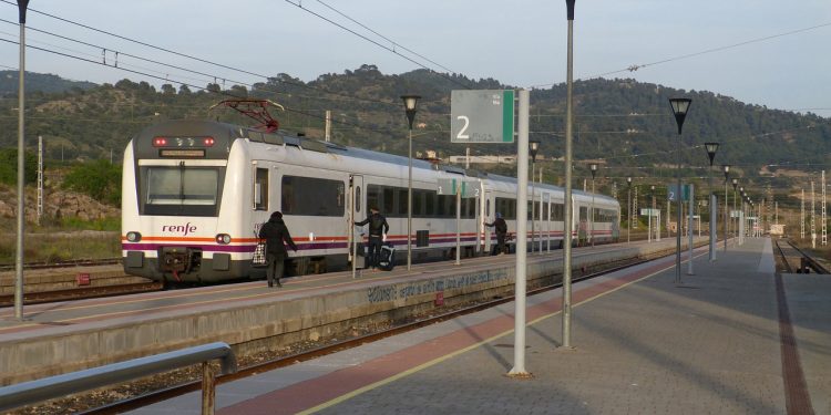 Renfe pone fin a la picaresca de los viajeros fantasma 1