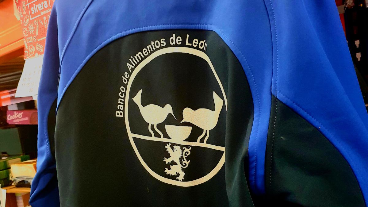 "Cada vez hay más familias necesitadas en León" declaran los voluntarios del Banco de Alimentos 7