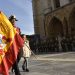 Una bandera luce en la Plaza Regla por la Semana de la Guardia Civil