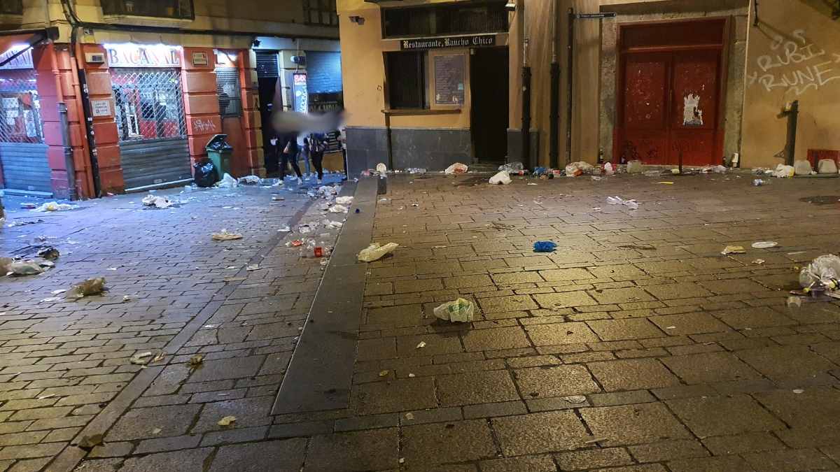 El Húmedo se convierte en un basurero por San Froilán 2