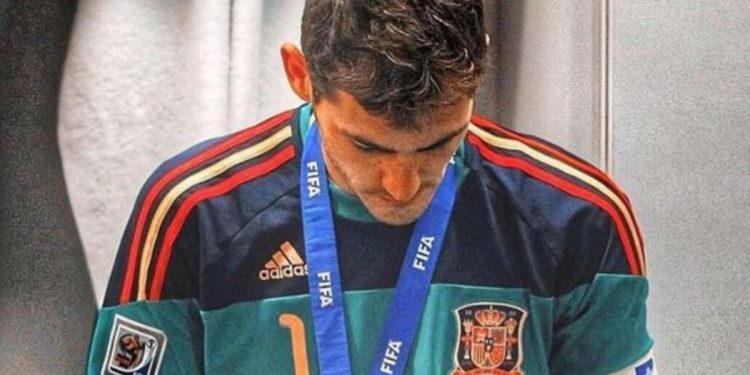 El bombazo de Iker Casillas: "Soy gay, espero que me respeten" 1
