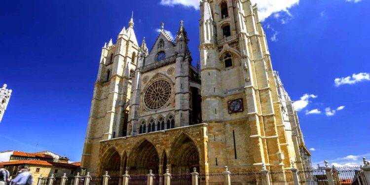 Nueva cara de la Catedral de León