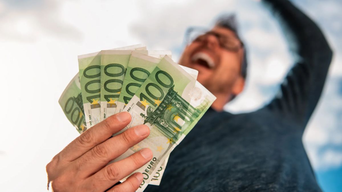 Un estudio confirma cuál sería el sueldo ideal para ser feliz 1