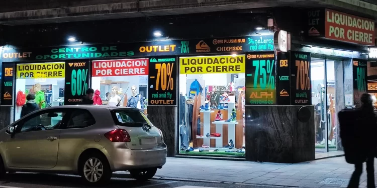 Cierre de Outlet en León