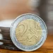 Monedas de 2 euros por liras turcas