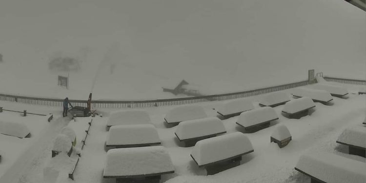 Pirineos, mucha nieve en la noche más fría del otoño