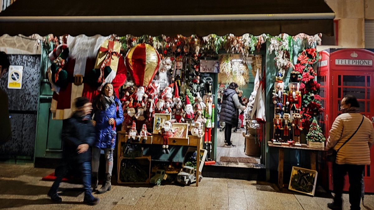 La auténtica tienda de la Navidad está en Astorga 4