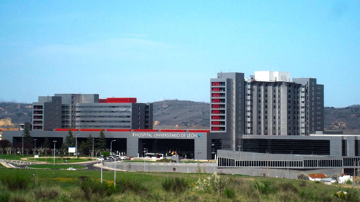El Hospital de León tendrá más camas UCI 1