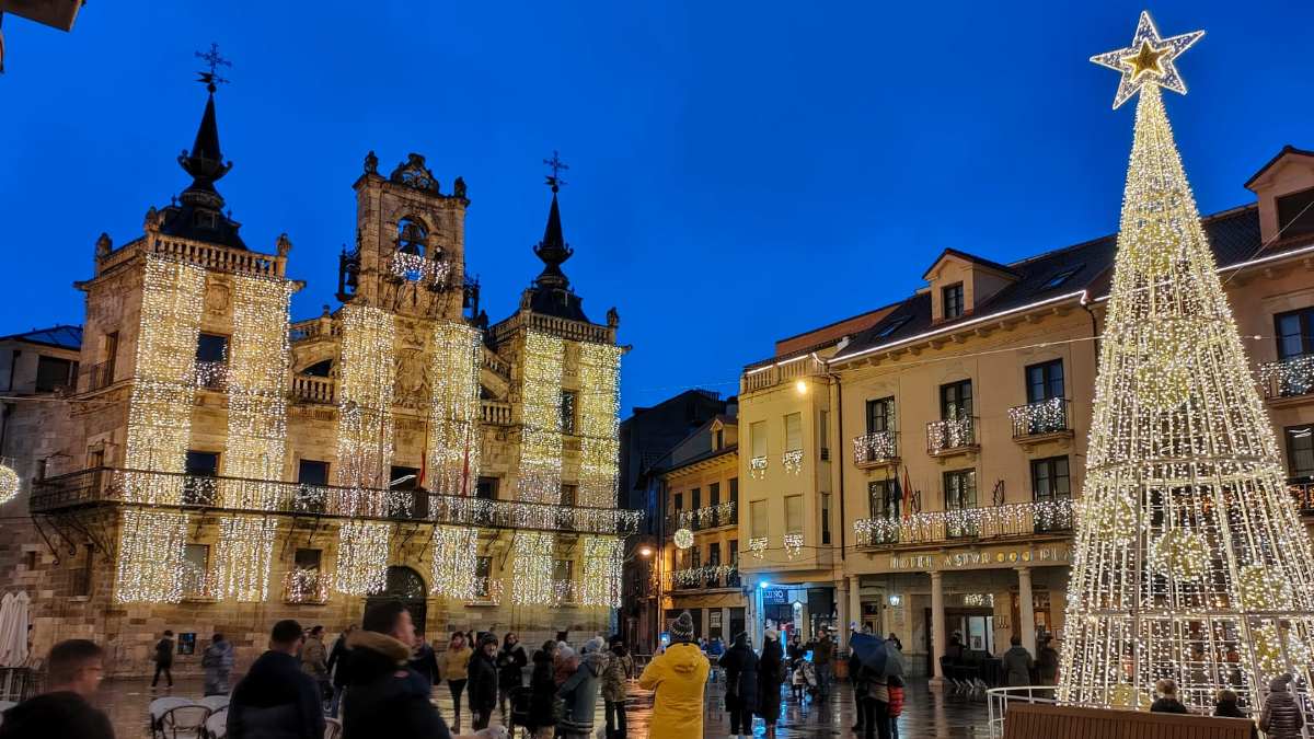 En Navidad, Astorga sabe a Ferrero Rocher 3