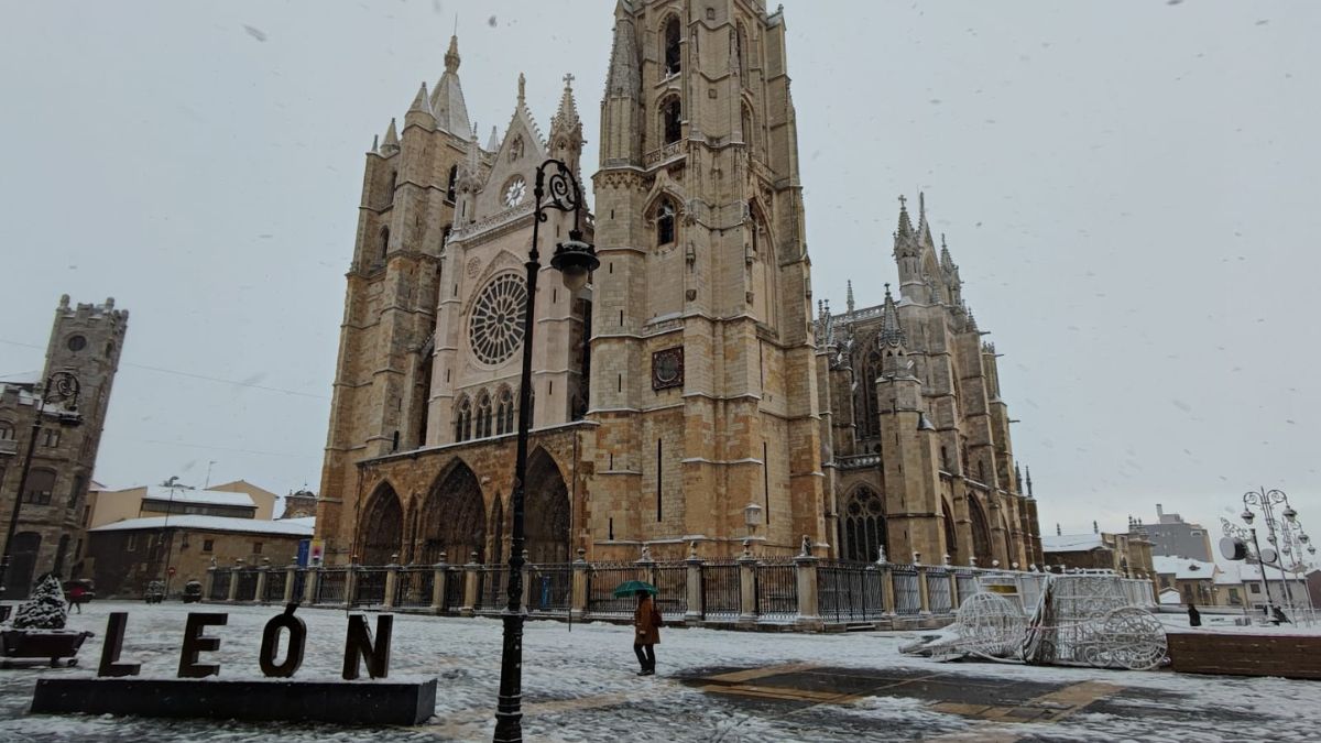 Las mejores fotografías de la primera nevada del año en León 12