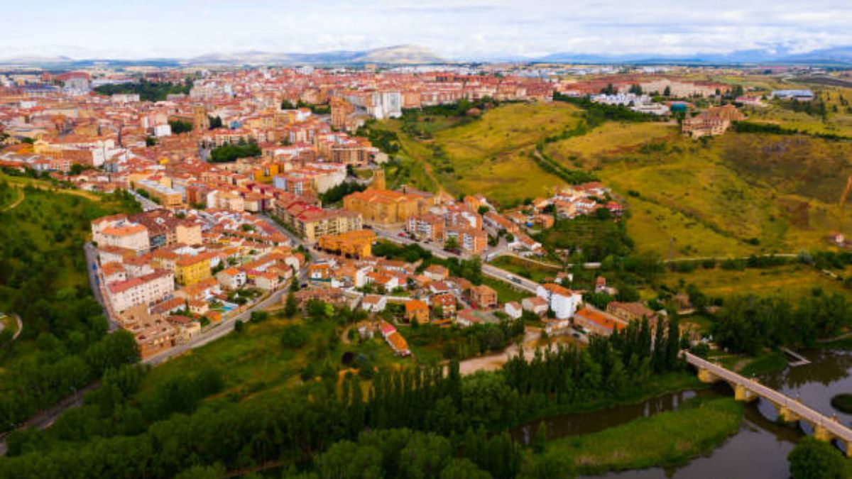 El encanto desconocido de la ciudad menos visitada de Castilla y León 1