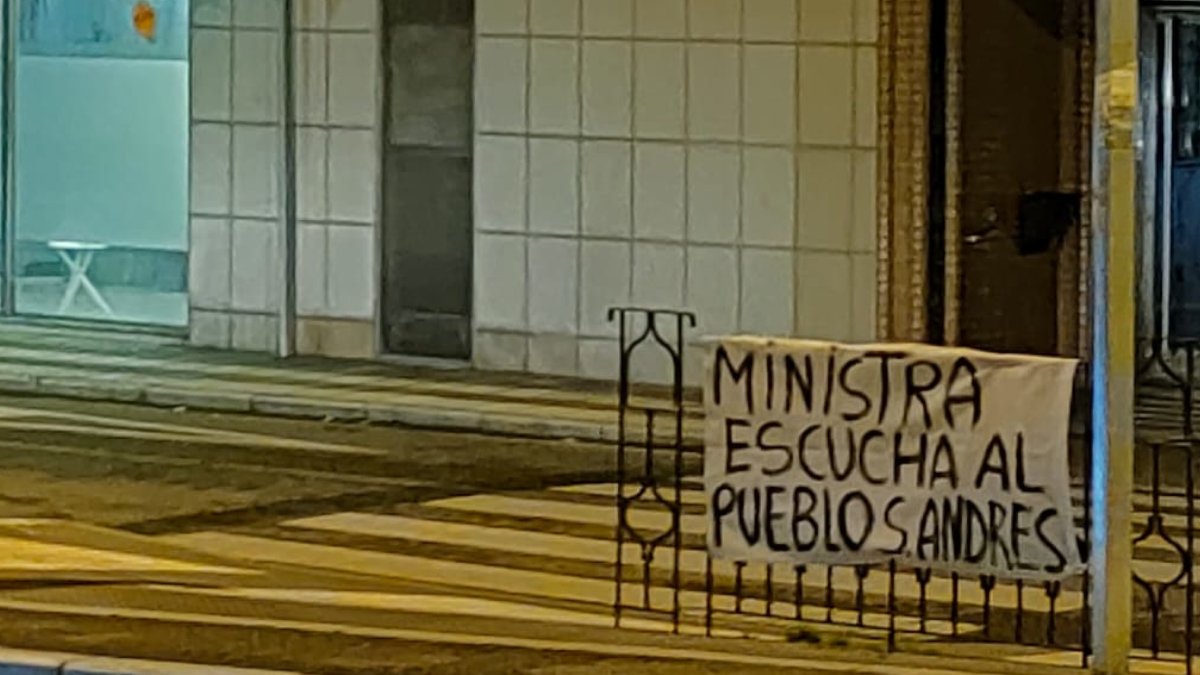 Los carteles de la vergüenza en Trobajo del Camino 3