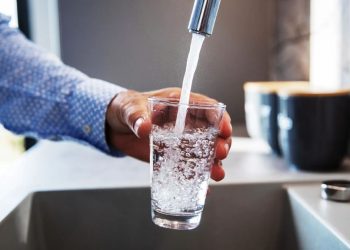 El inconcebible precio de un vaso de agua por 4,5€ en un restaurante