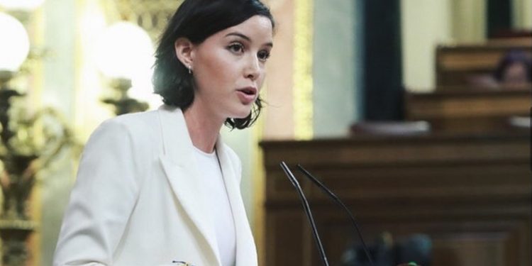 La leonesa Andrea Fernández en el Congreso