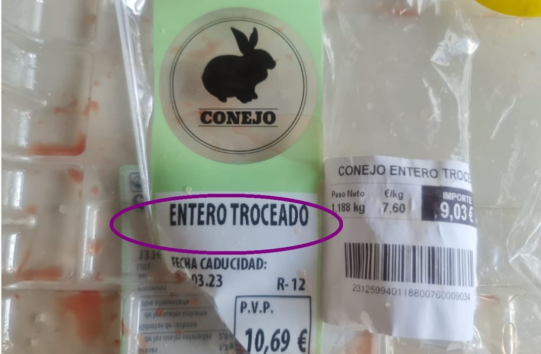 <strong>Aparece un conejo cojo corriendo por el Mercadona en León</strong> 1