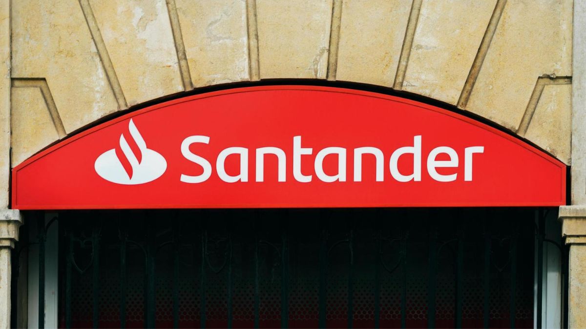 Ola de despidos en el Santander por denuncias de los propios compañeros 1