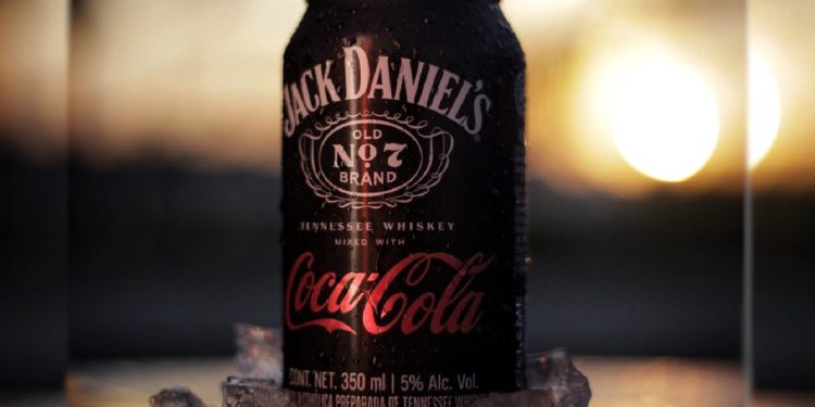 Bebida de Coca-Cola con Jack Daniel's