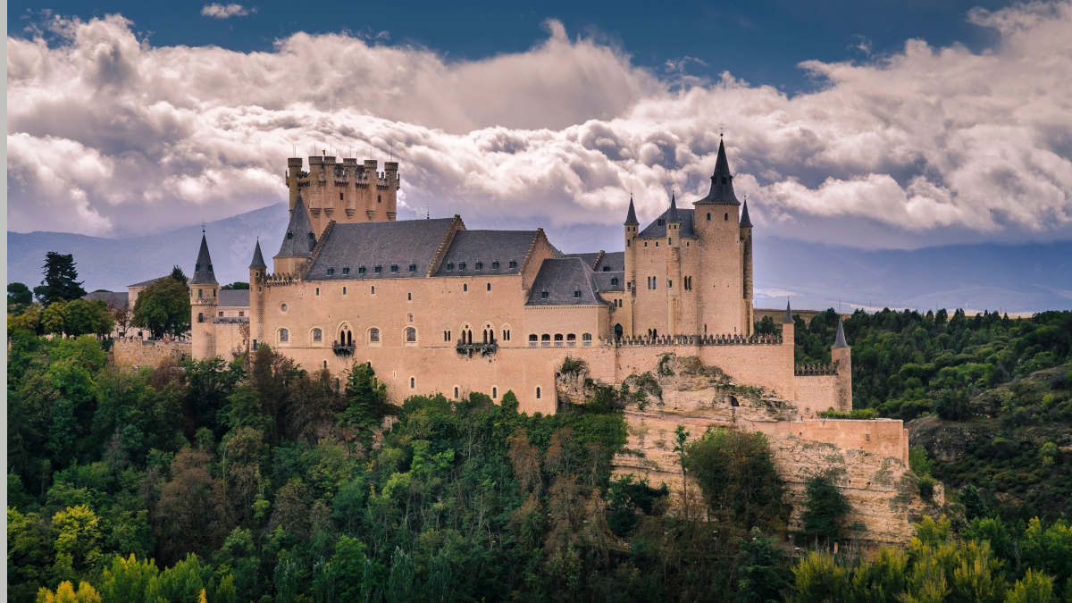 10 castillos de Castilla y León que te impresionarán 1