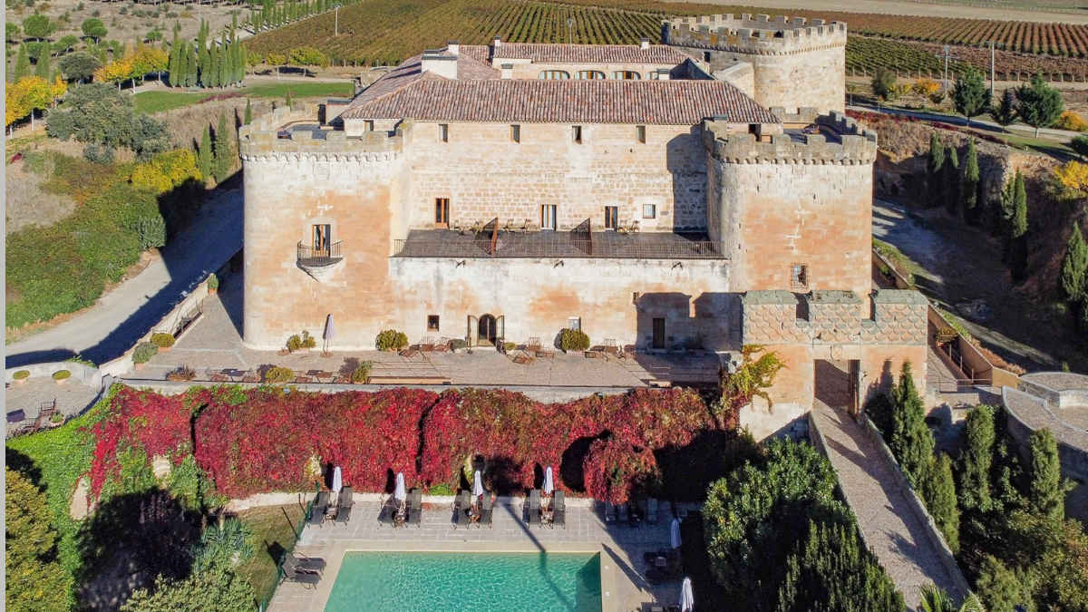 10 castillos de Castilla y León que te impresionarán 6
