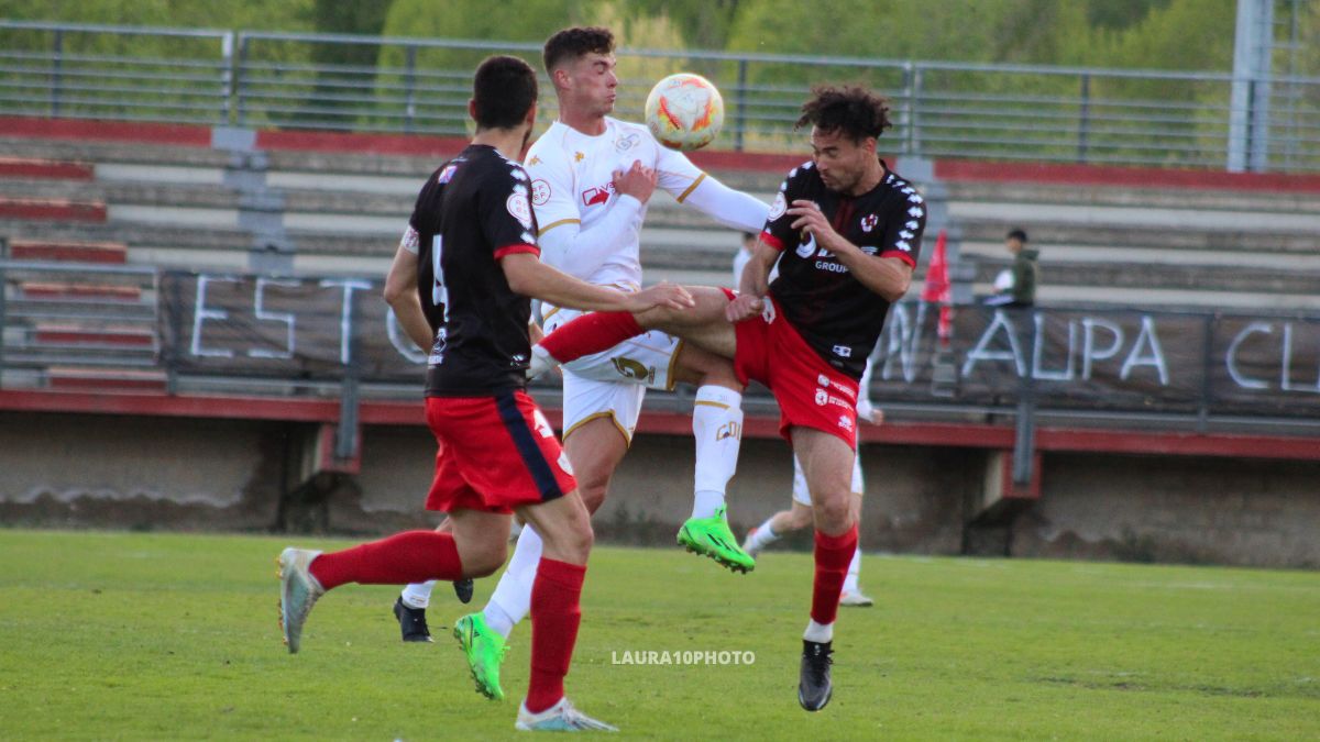 El Júpiter Leonés no logra sellar la permanencia en Tercera RFEF 1