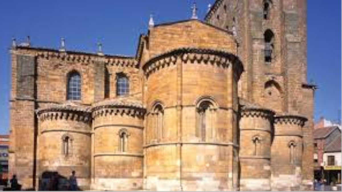 10 iglesias de León que te sorprenderán 5
