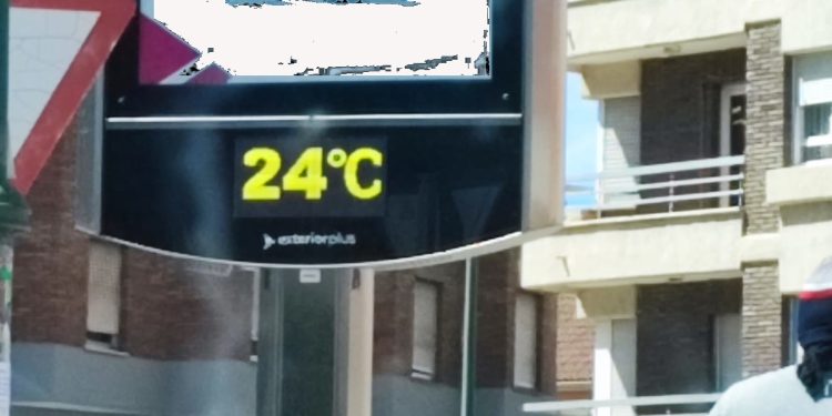 Los termómetros al borde de los 25º