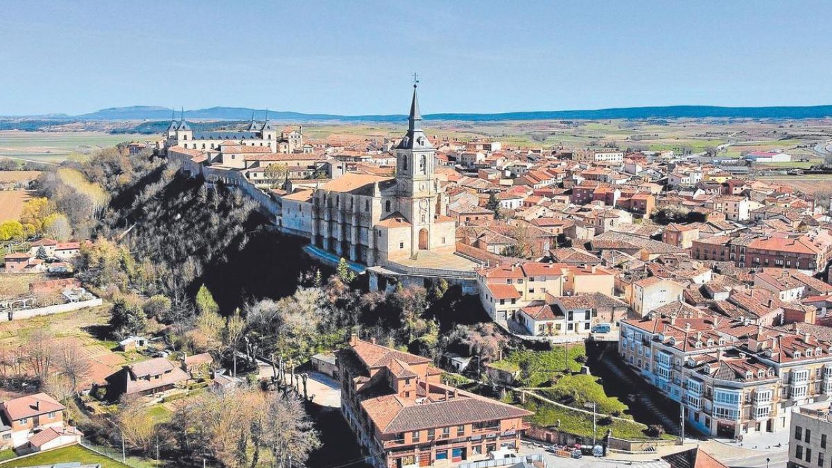 Descubre cuál es el pueblo más famoso de Castilla y León 1