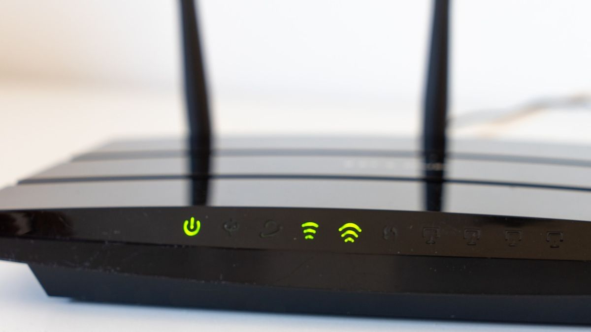 5 Devices that interfere with the router 1