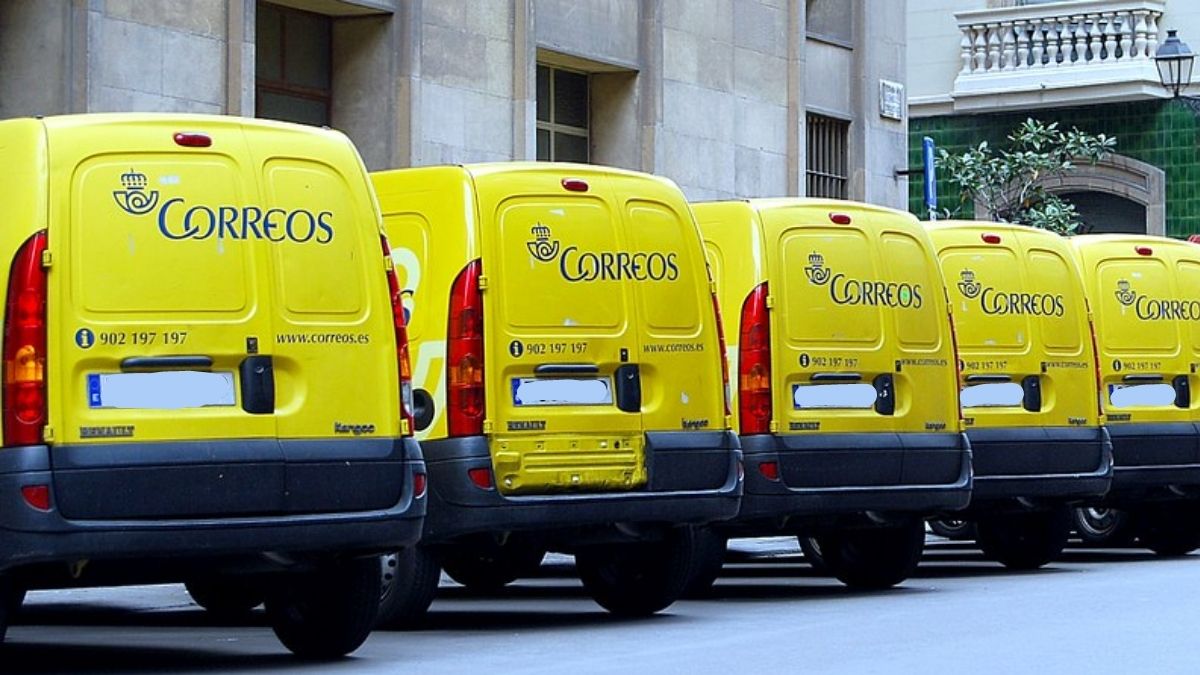 El repartidor de Correos cotilla que roba los paquetes 1