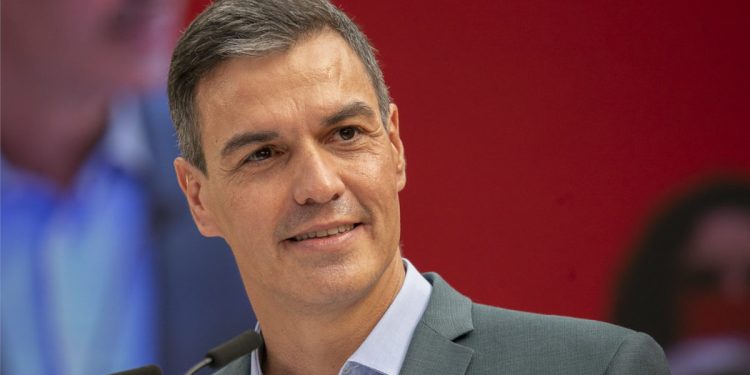 Pedro Sánchez hablando sobre el IMSERSO