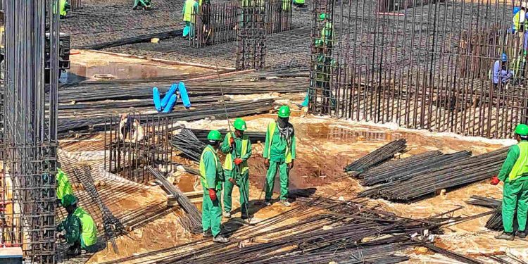 Trabajadores al aire libre en la ola de calor