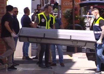 Traslado del ataúd del policía muerto en Andújar