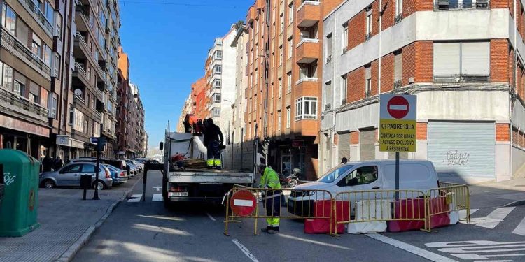 Obras en calle Padre Isla de León