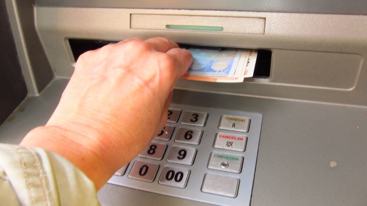 Imminent change in Spanish ATMs