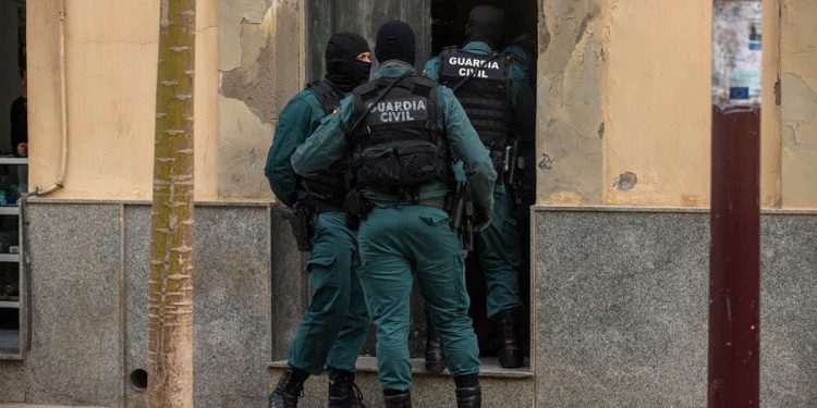 Guardia Civil detiene a una mujer en la operación antiyihadista de Castilla y León