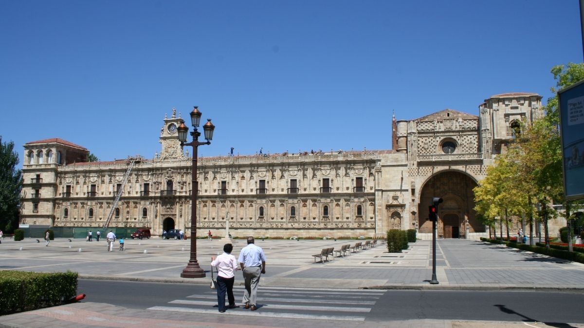 Gran aumento de turistas en la ciudad de León 1