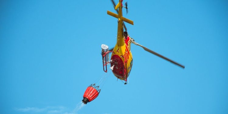 Un helicóptero