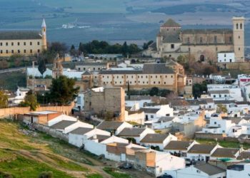 Hallazgo de 2 cadáveres en una vivienda