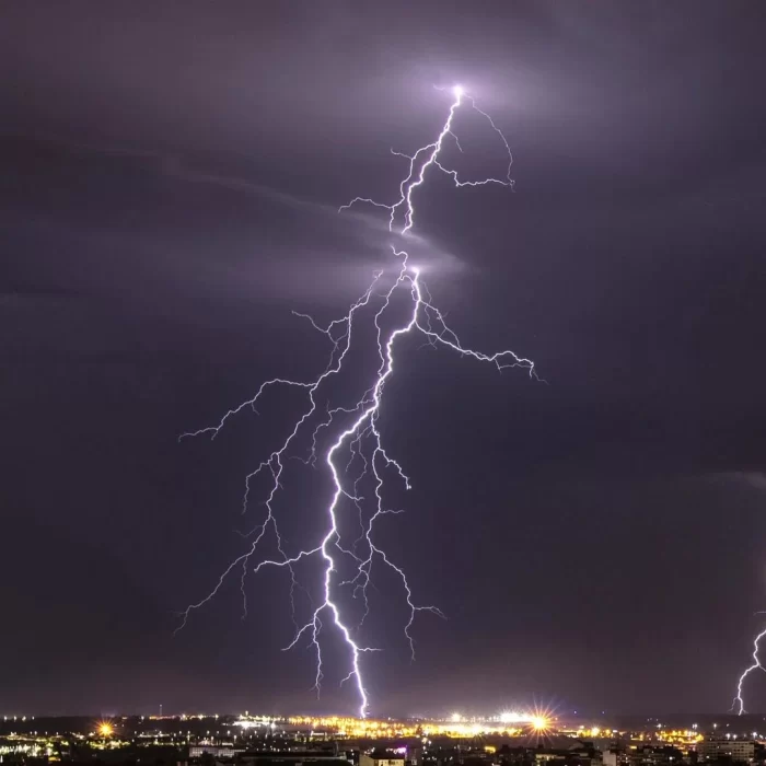 Impresionantes imágenes de la tormenta eléctrica en León 1