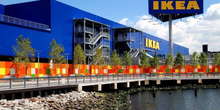 Un niño se pierde en Ikea y muere