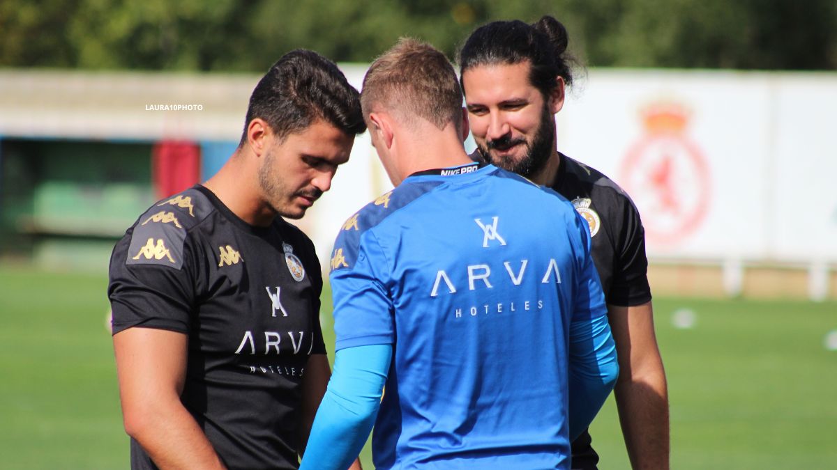 Las imágenes del entrenamiento de la Cultural Leonesa 4