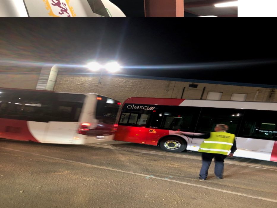 La interminable agonía del servicio de autobuses de León 13