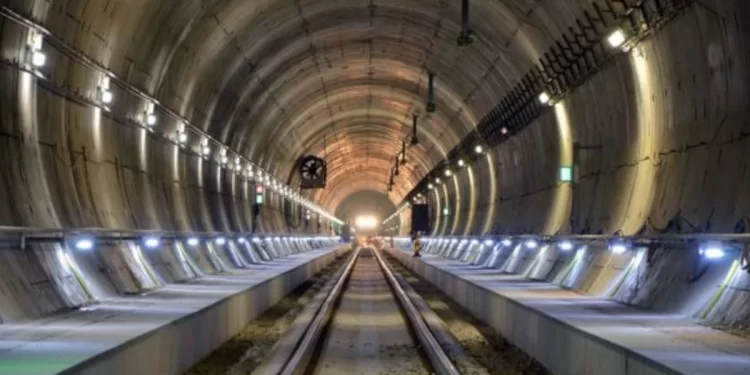 Un pasajero se cuela en el tren del simulacro de la variante Pajares 1