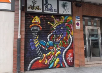 Grafiti en la Tornillería y Suministros Míchel
