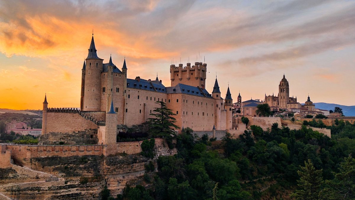 El castillo real de Blancanieves está en Castilla y León 1