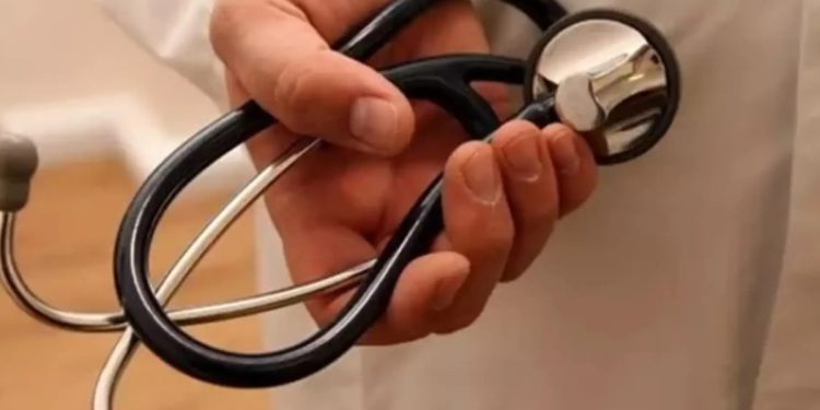 Un médico condenado a cárcel por agresión sexual a una paciente